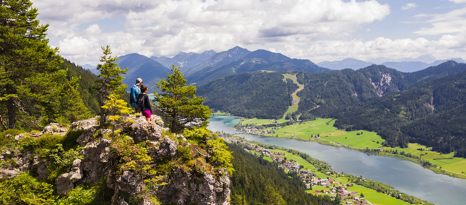 Wandern im Naturparp Natur erleben Genuss Slow Food in Kärnten im Hotel zum Weissensee Wandern im Naturparp Natur erleben Genuss Slow Food in Kärnten im Hotel zum Weissensee