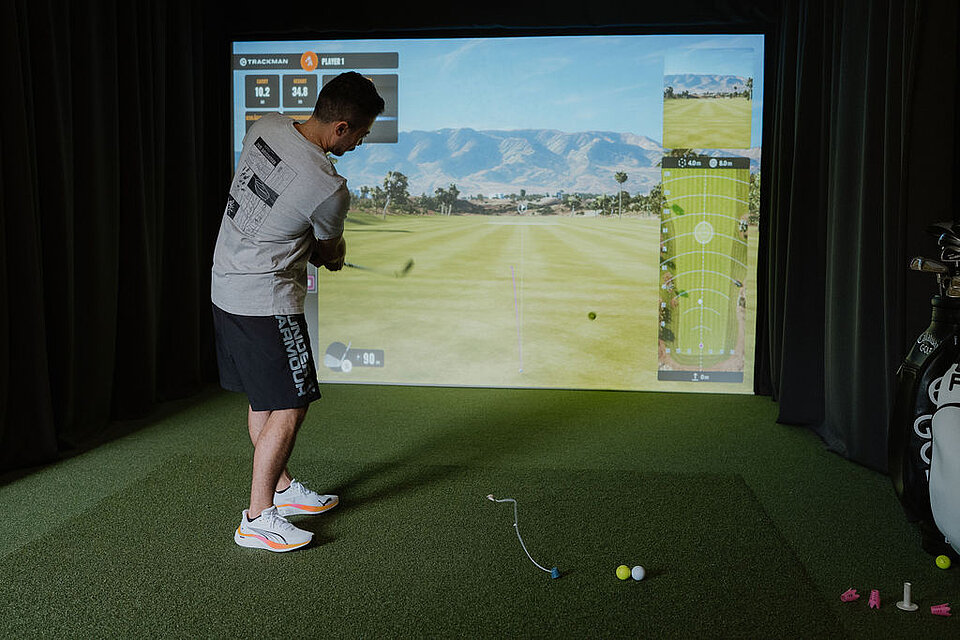 Indoor Golf Trackman im Hotel zum Weissensee Indoor Golf Trackman im Hotel zum Weissensee