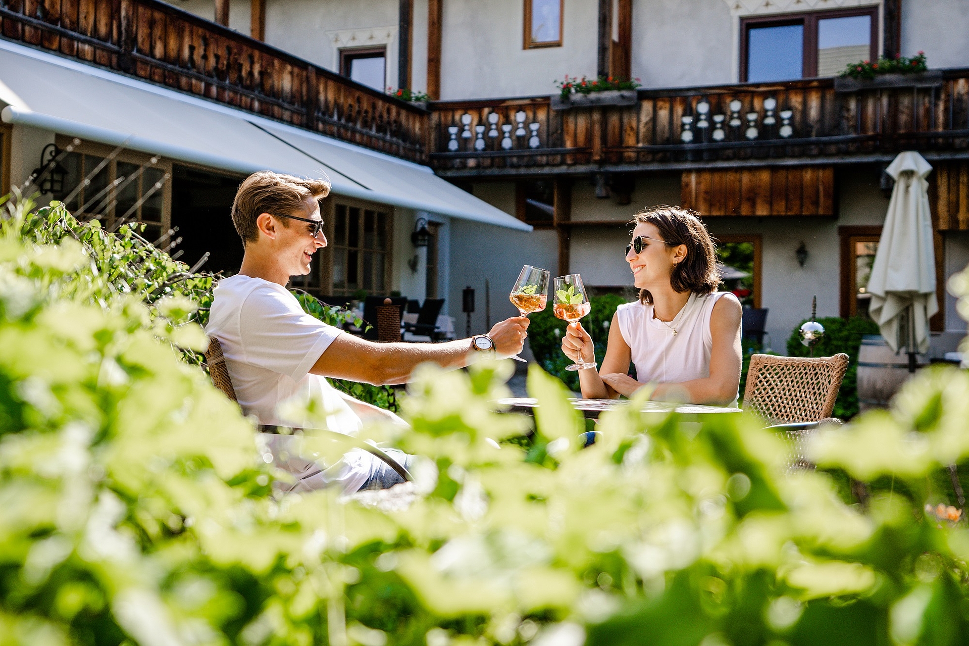 Hotel zum Weißensee Naturpark Urlaub Genuss Wohlfühlen Kärnten Garten Bar Hotel zum Weißensee Naturpark Urlaub Genuss Wohlfühlen Kärnten Garten Bar