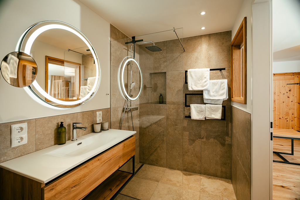 Doppelzimmer Standard EICHE Hotel zum Weissensee Kärnten